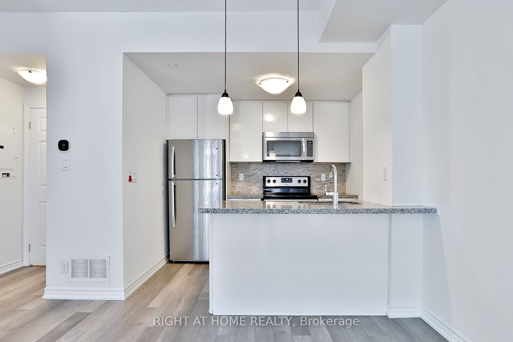 20 Carnation Ave 51