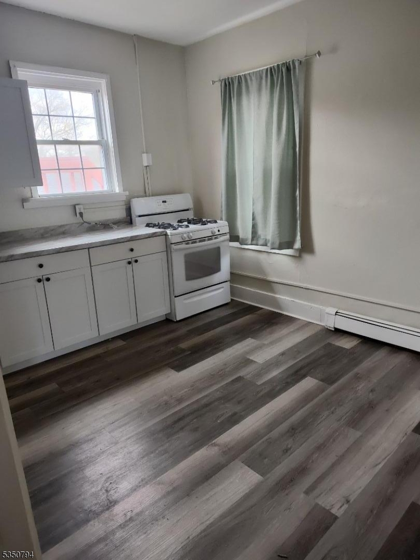 304 Front St 7