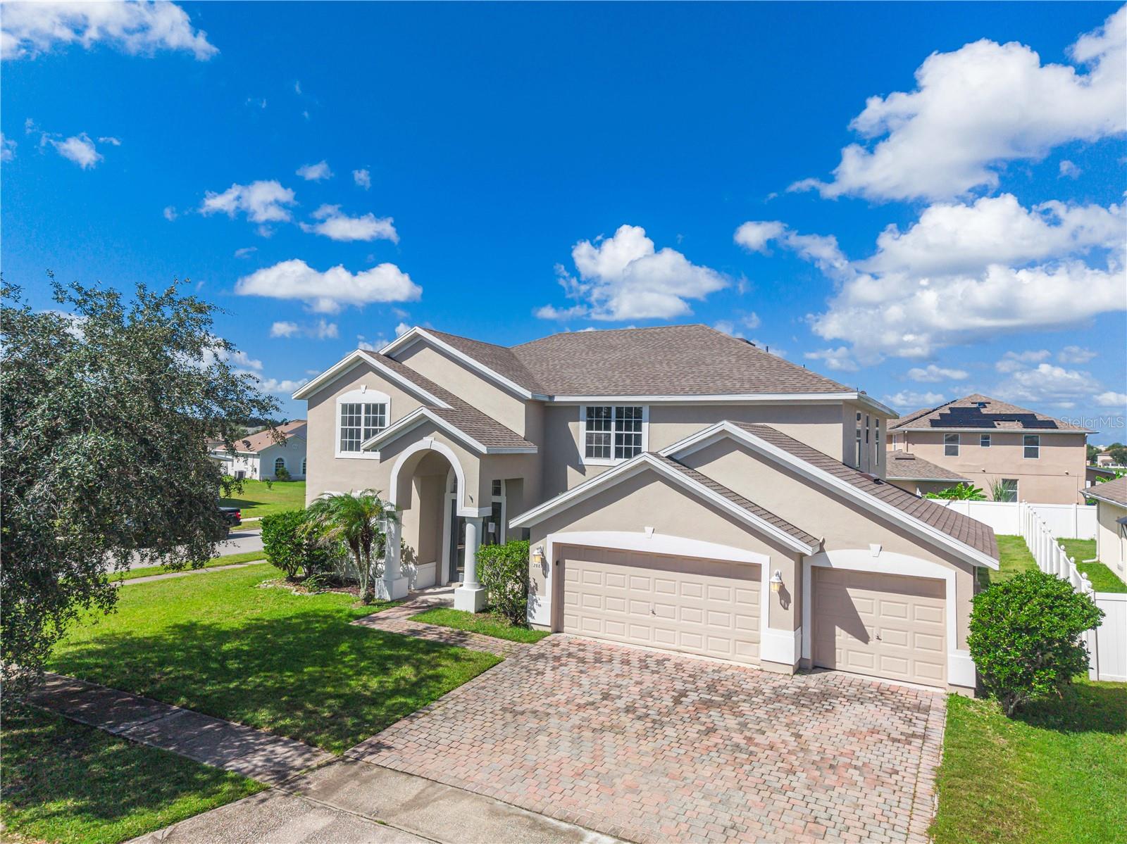 2887 Sweetspire Circle, Kissimmee, FL