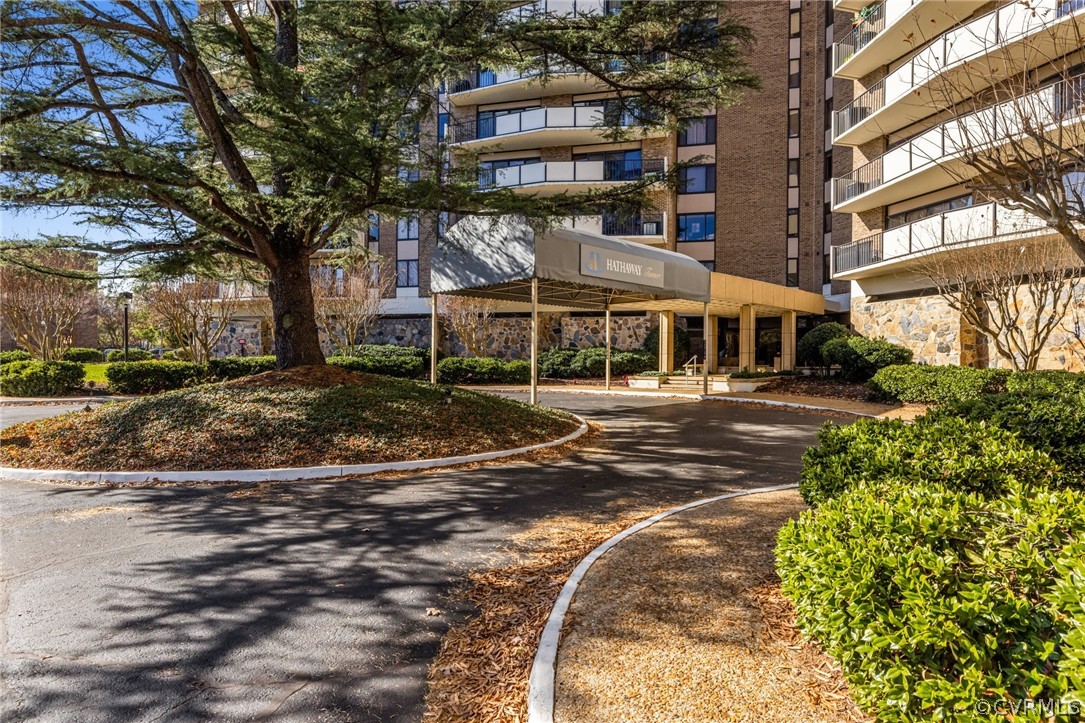 Condo For Sale 2303436, 2956 Hathaway Road U103, Richmond, VA, 23225