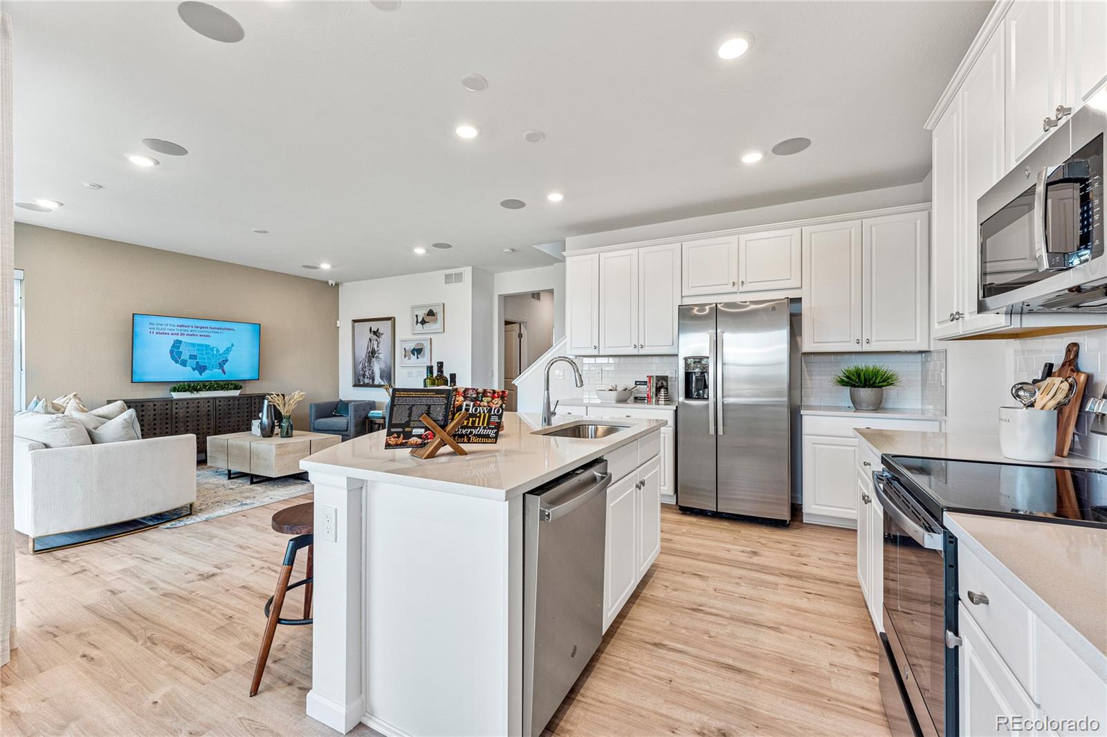 3373 N Catawba Way