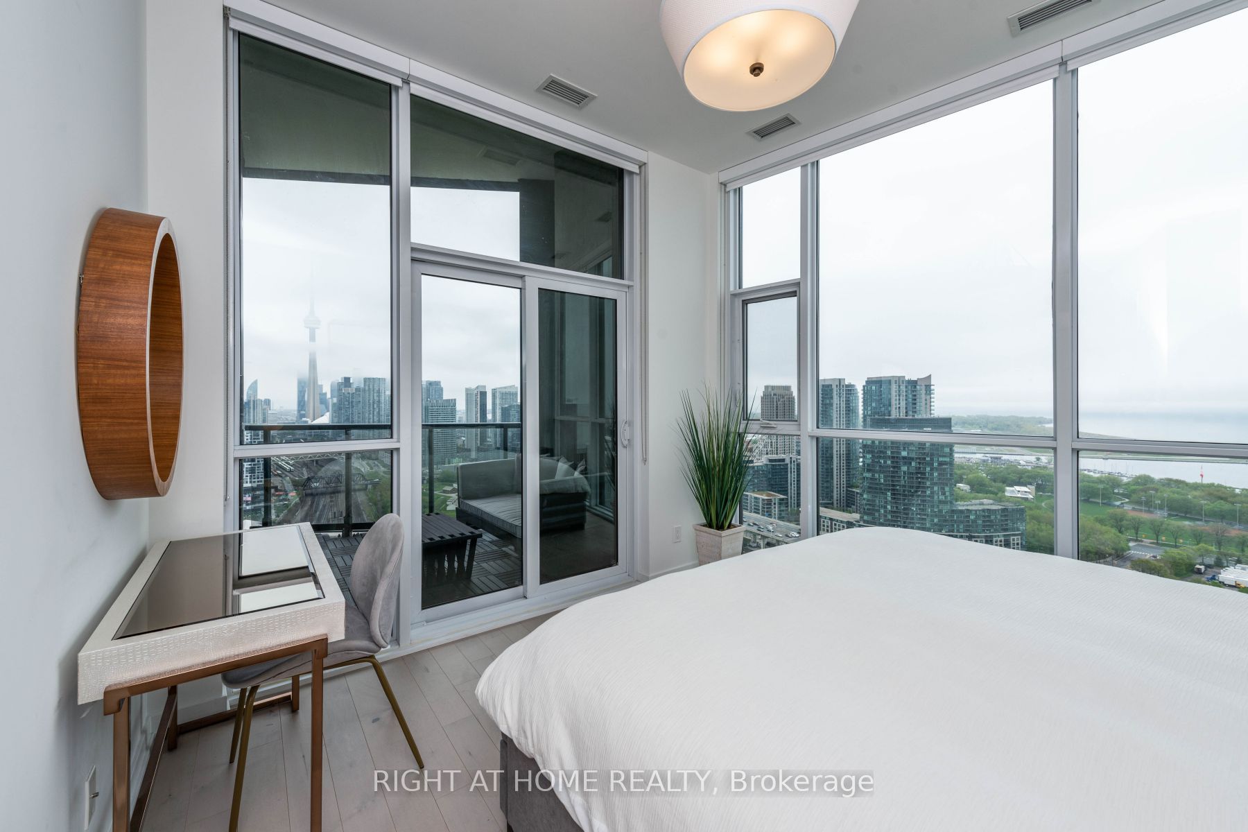 30 Ordnance St Ph2907