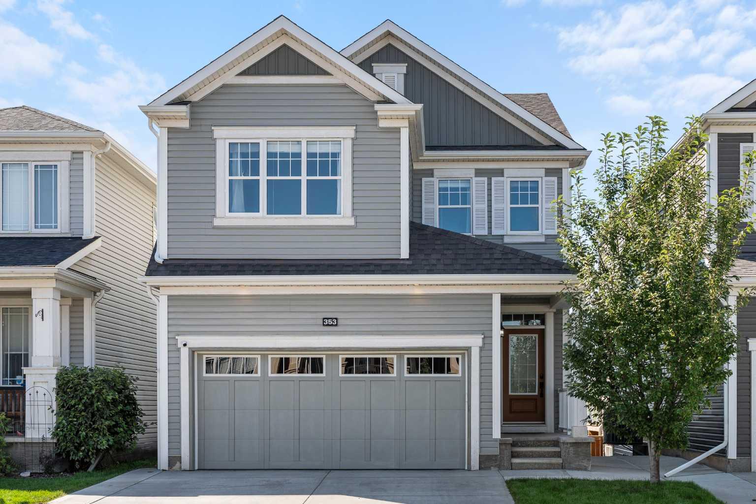 353 Windrow Crescent SW