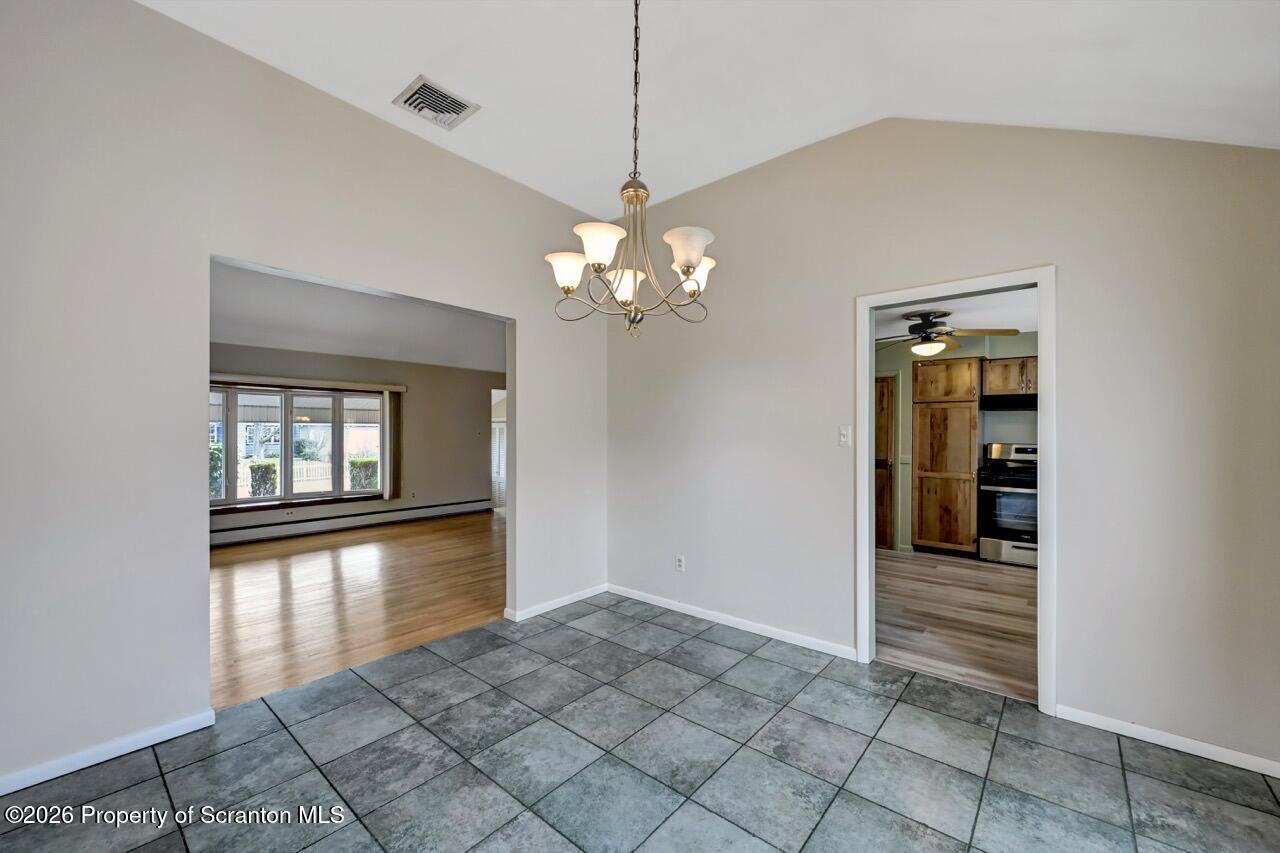 506 Tulip Circle