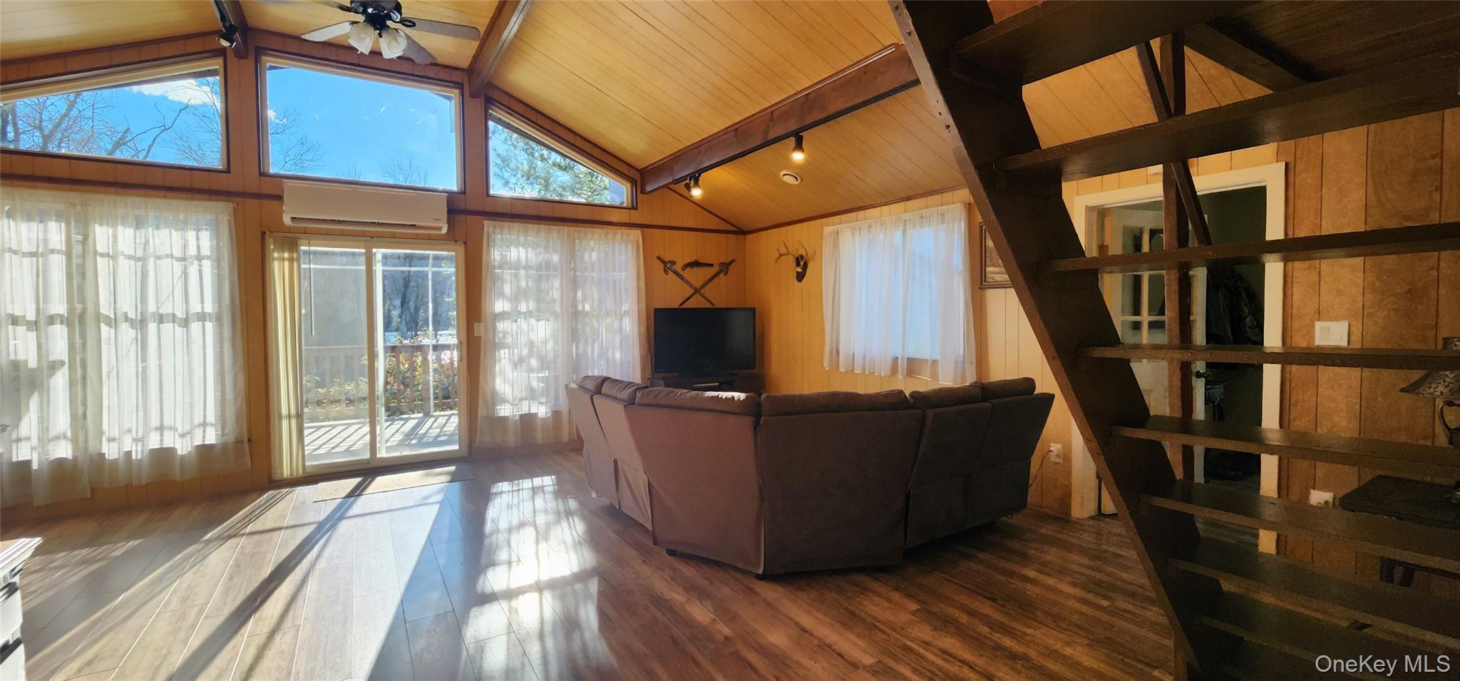 371 Kelly Bridge Road 373