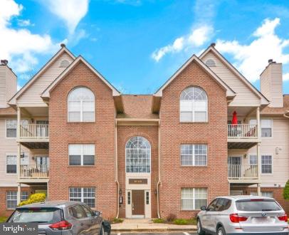 9720 Lake Pointe Court 101