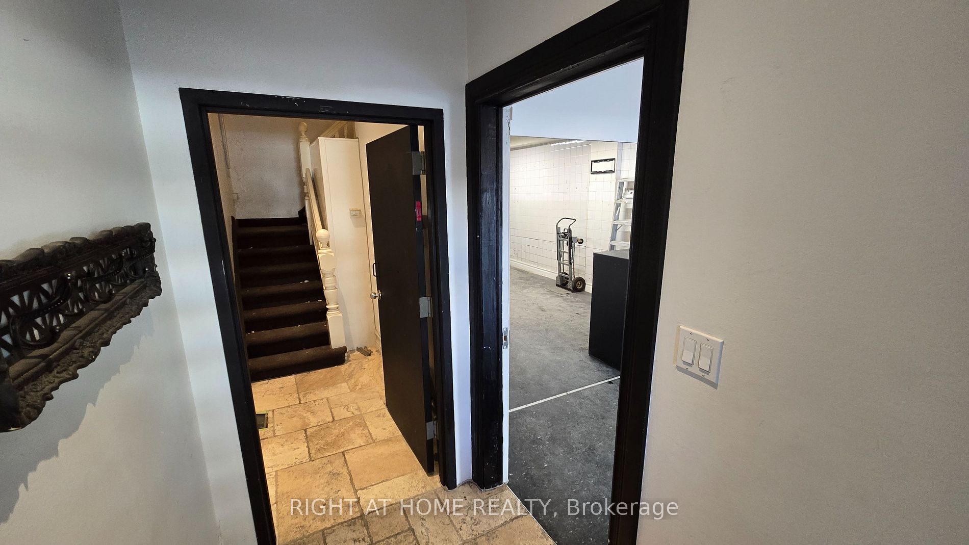 284 Avenue Rd