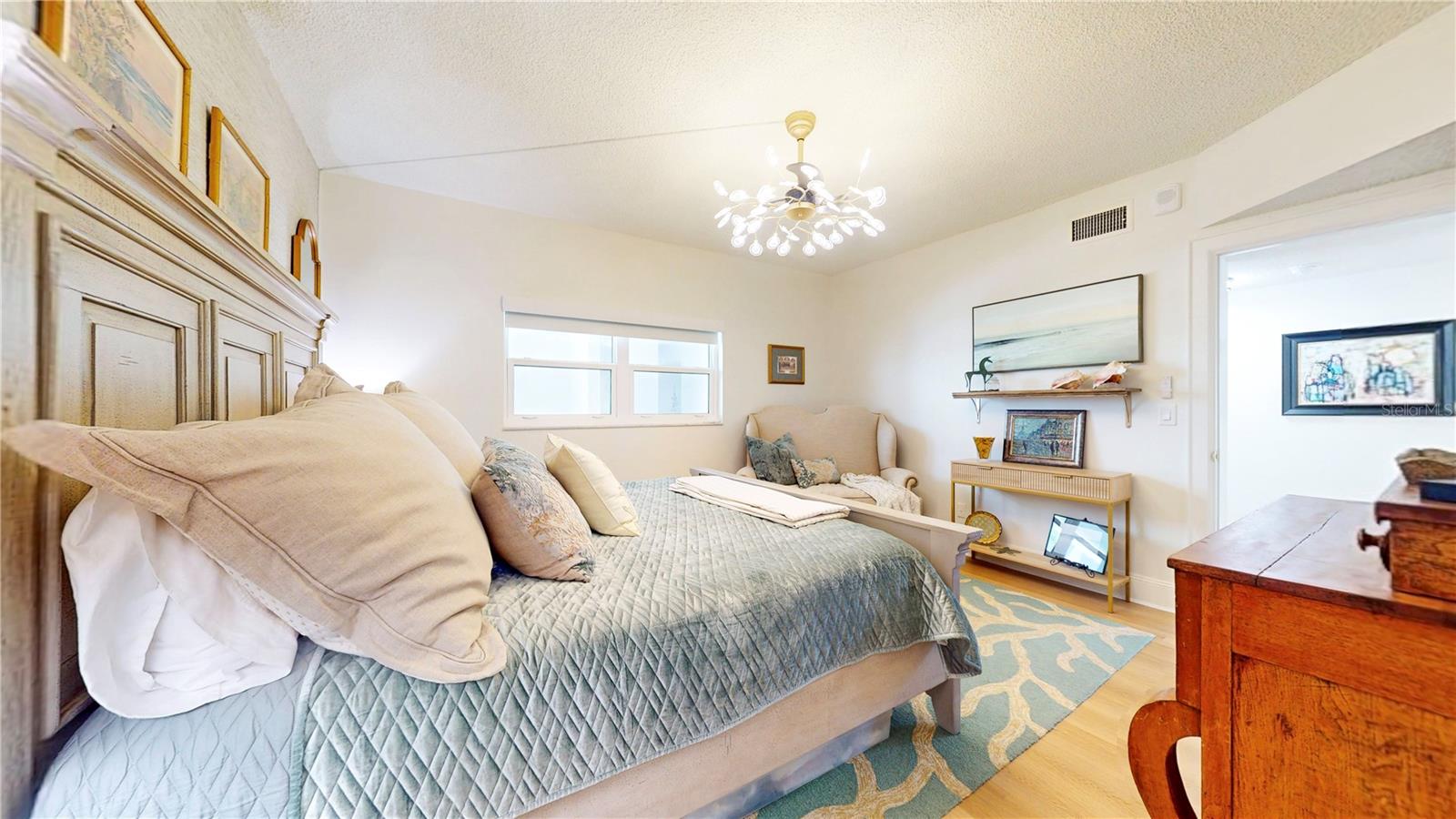 4950 Gulf Boulevard 501