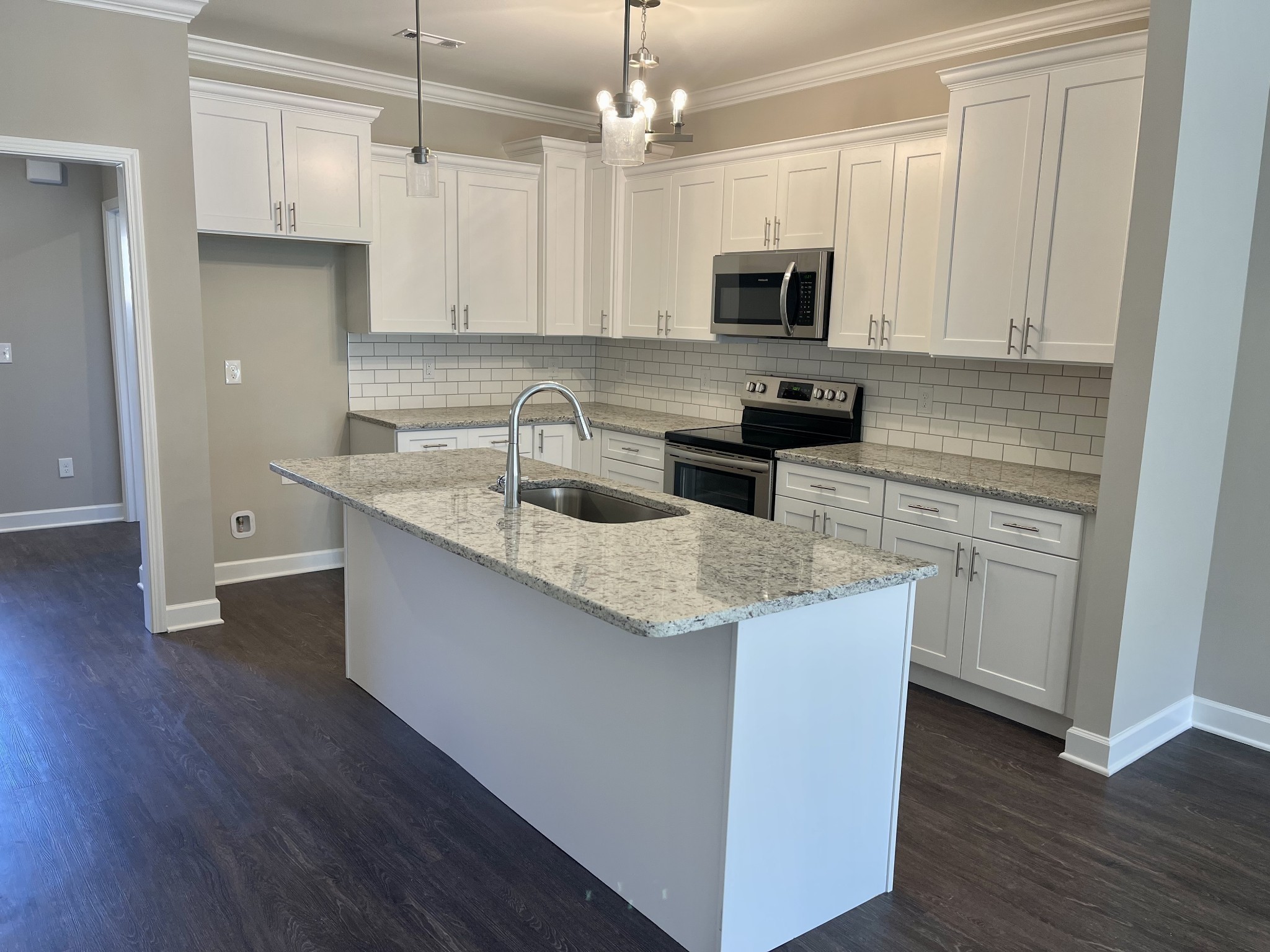 967 Horse Mountain Rd 6D