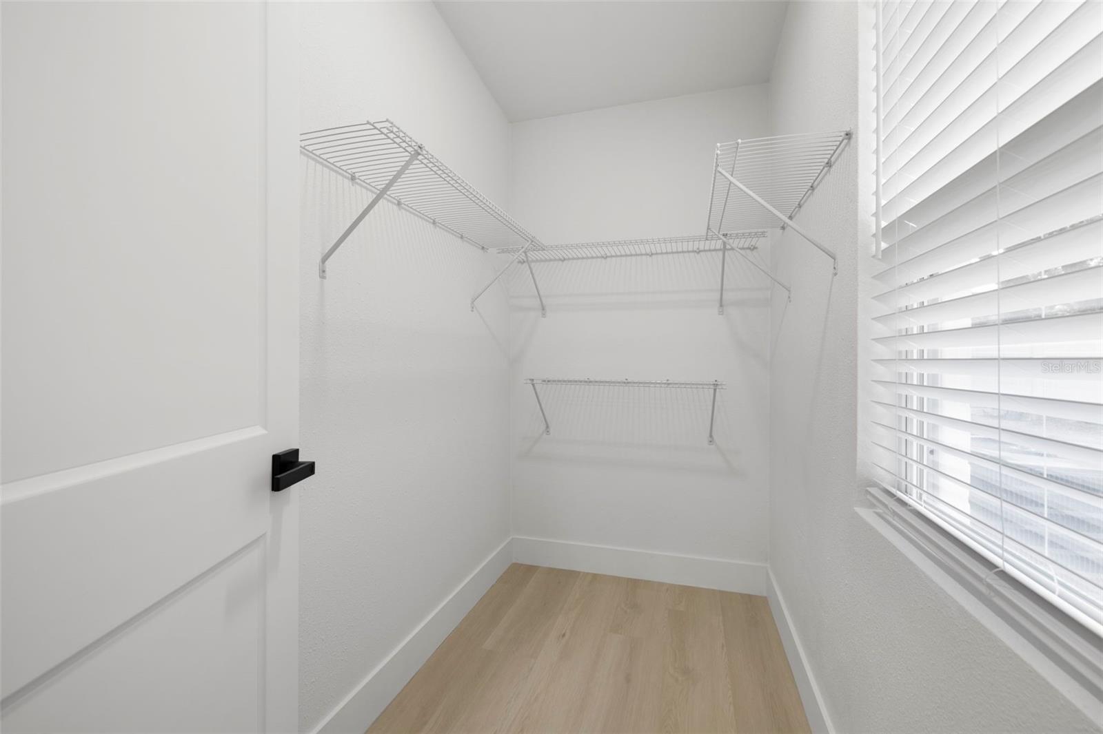 3008 E Elm Street