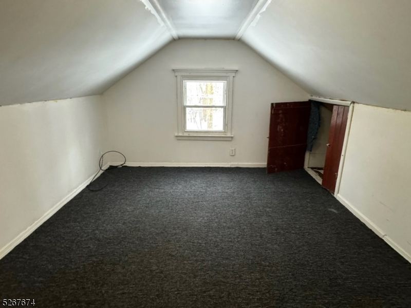 10 Woodside Dr