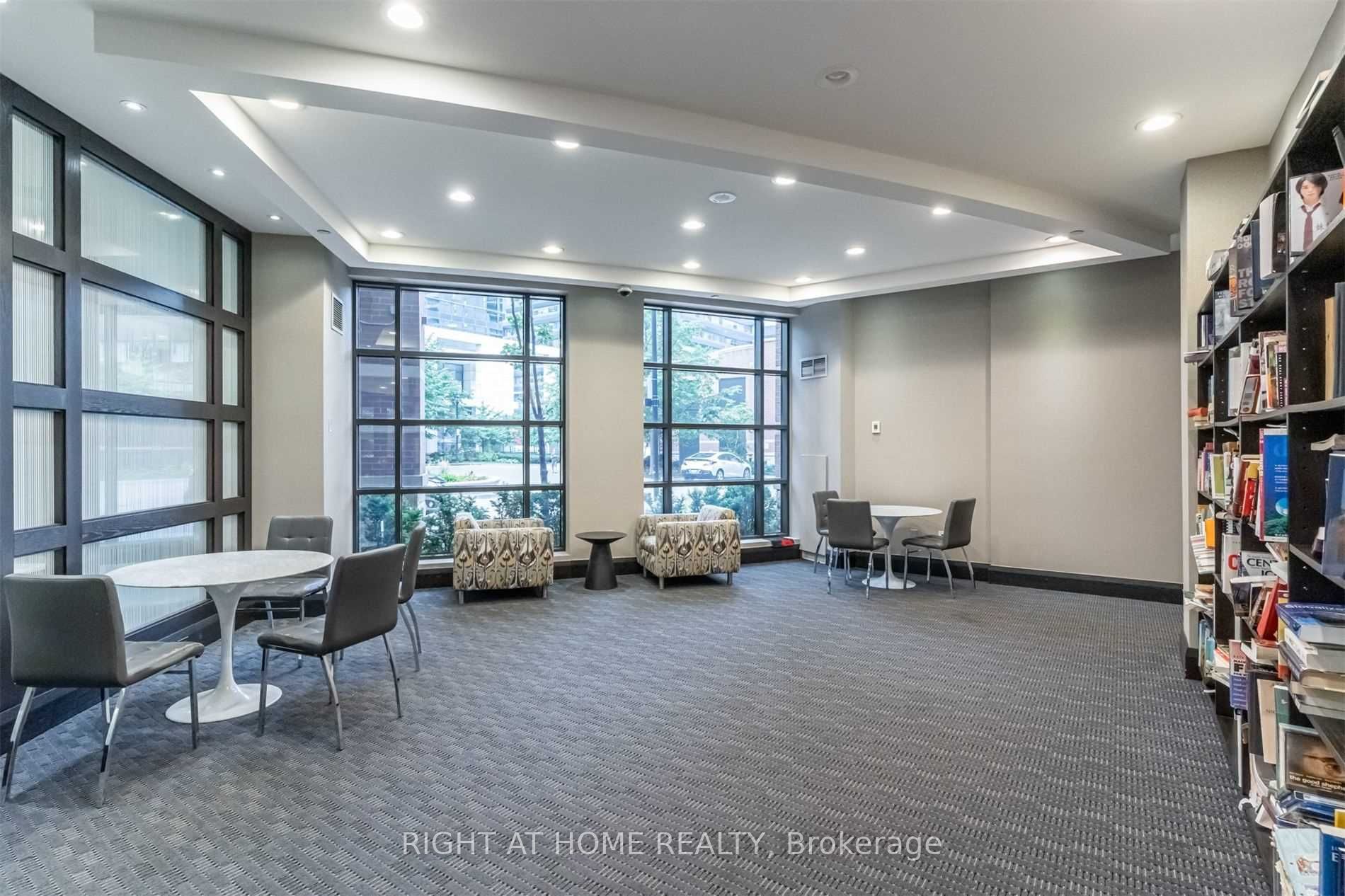 33 E Sheppard Ave 3111