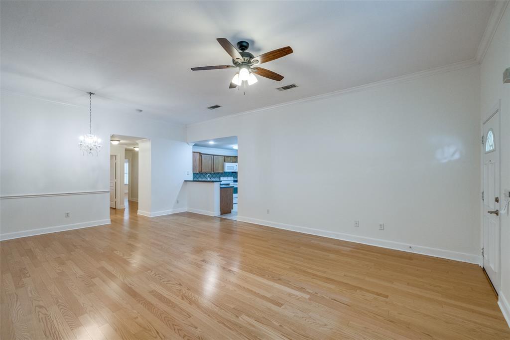 871 Kitty Hawk Lane