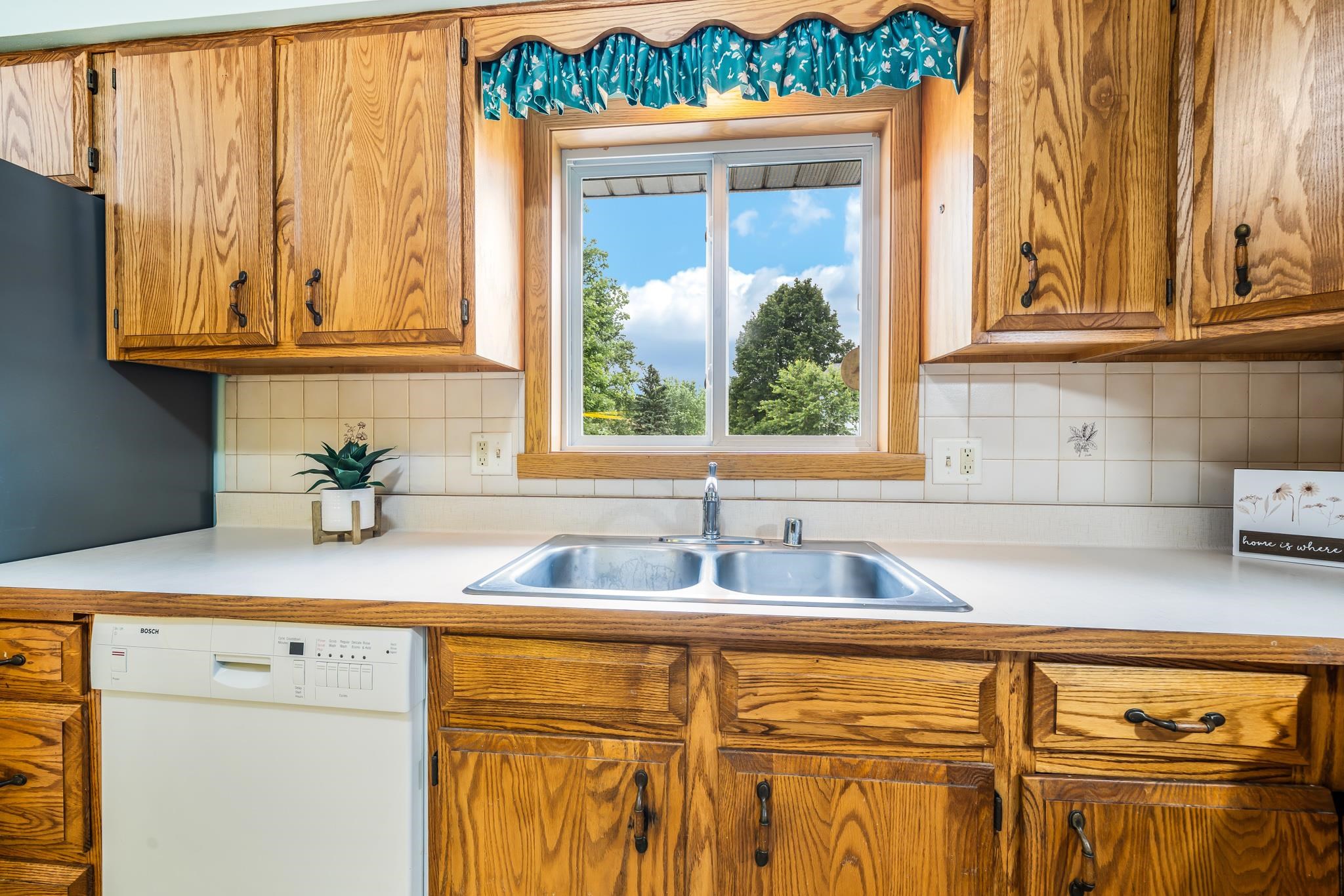 5237 Juniper Lane