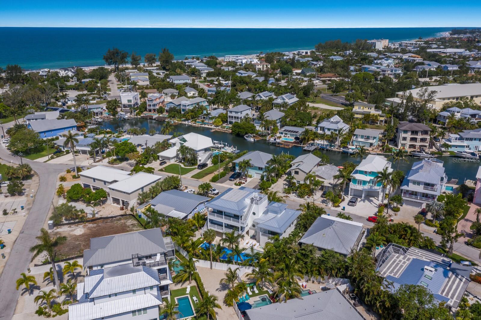 227 S Harbor Drive