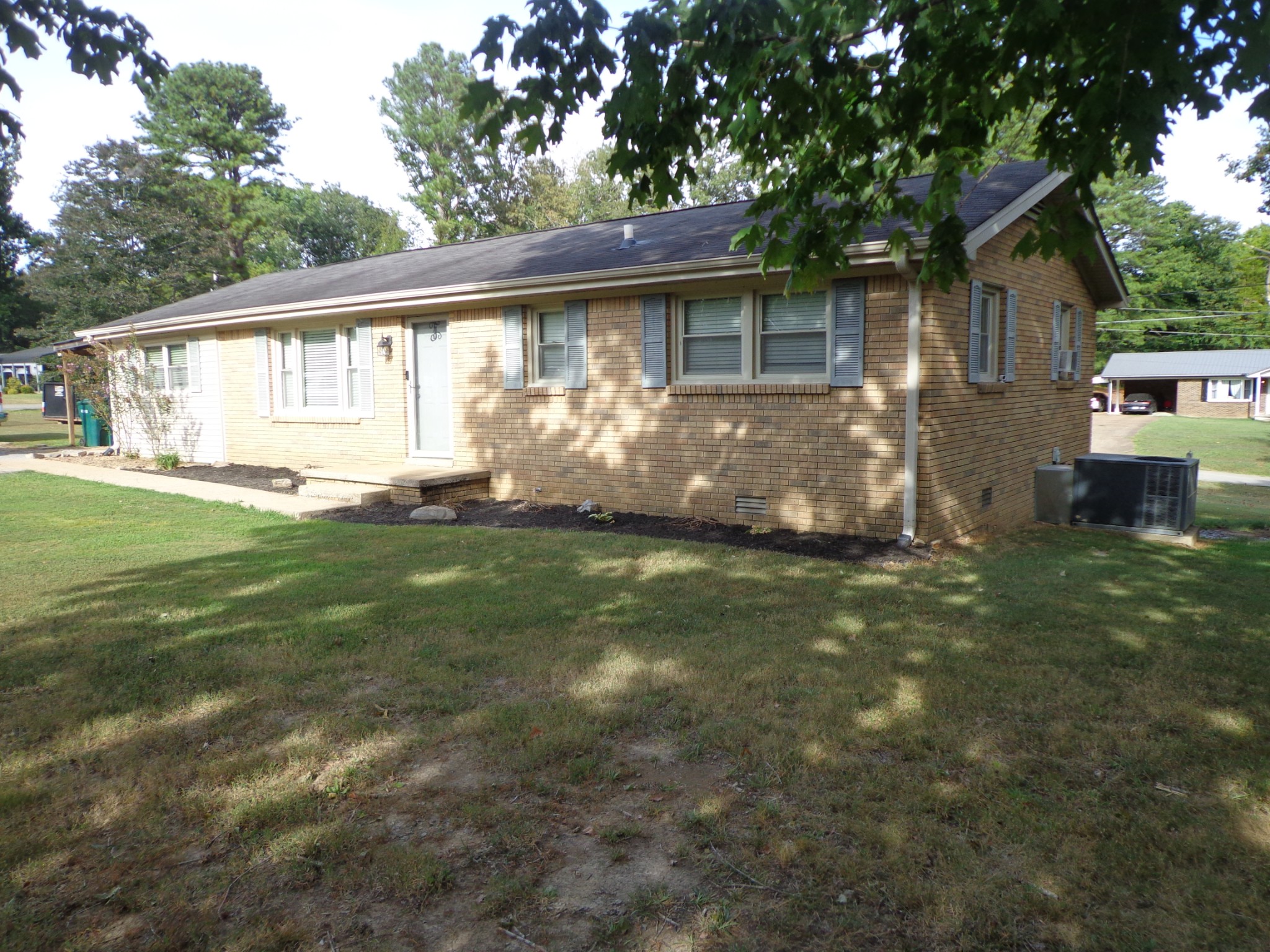209 Pine Hill Dr