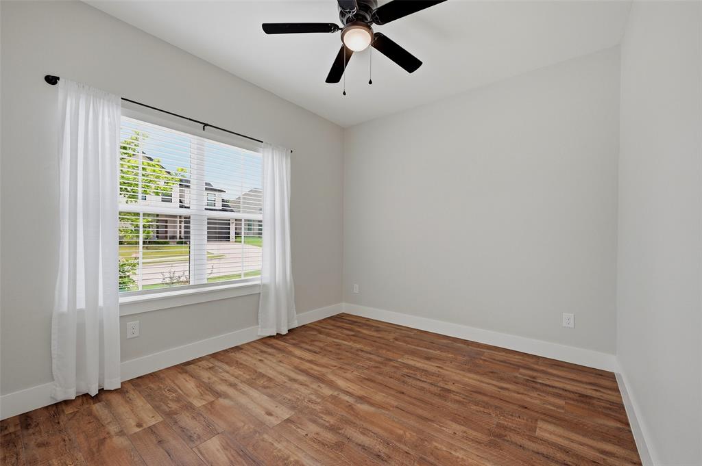 4919 Dry Creek
