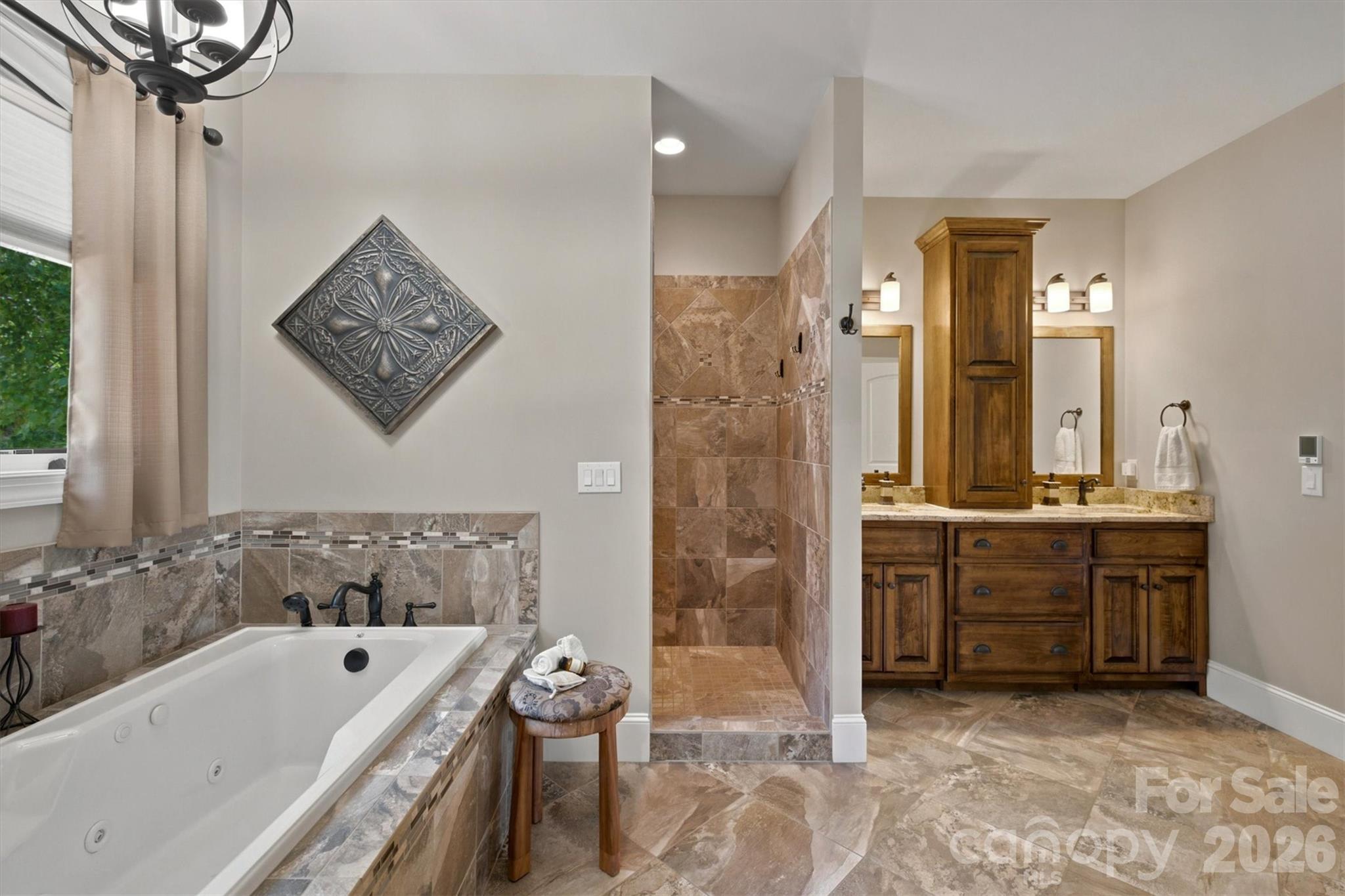 1167 Johns Ridge Parkway