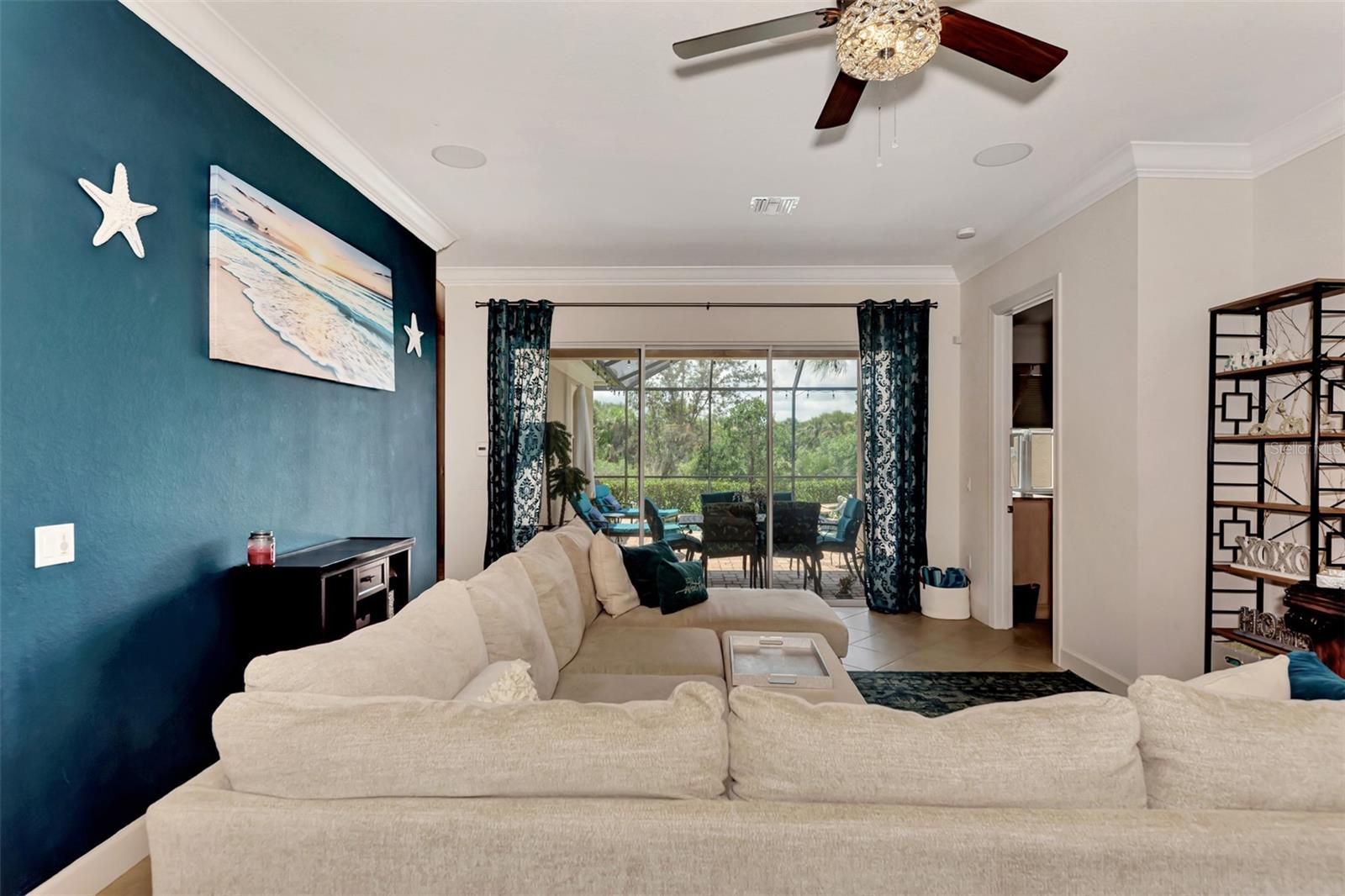 13104 Creekside Lane