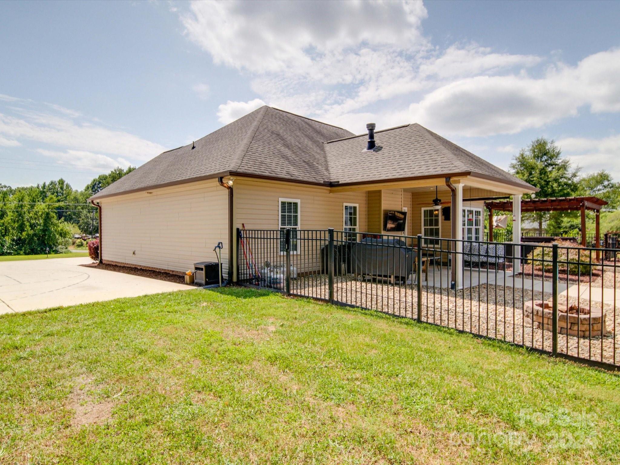 3524 Rilla Hamilton Road