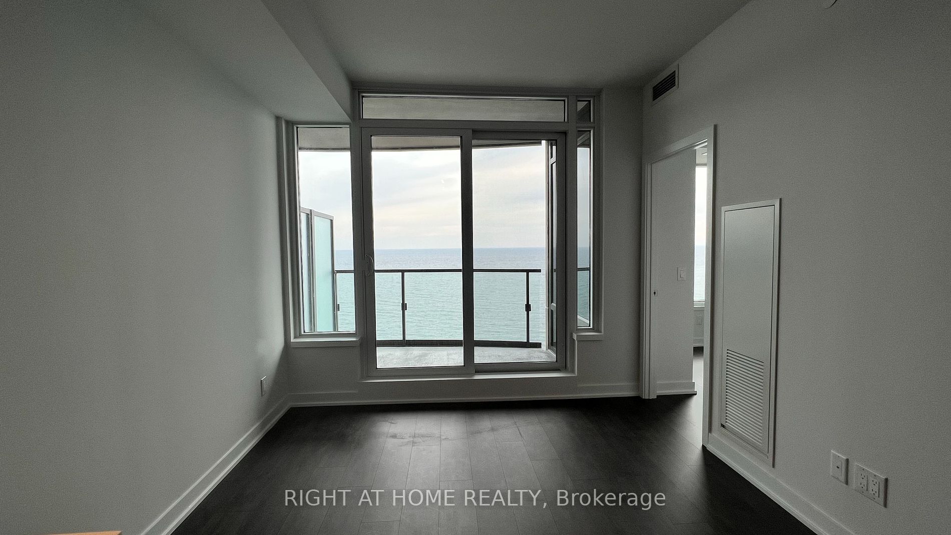 1928 W Lakeshore Blvd 2708