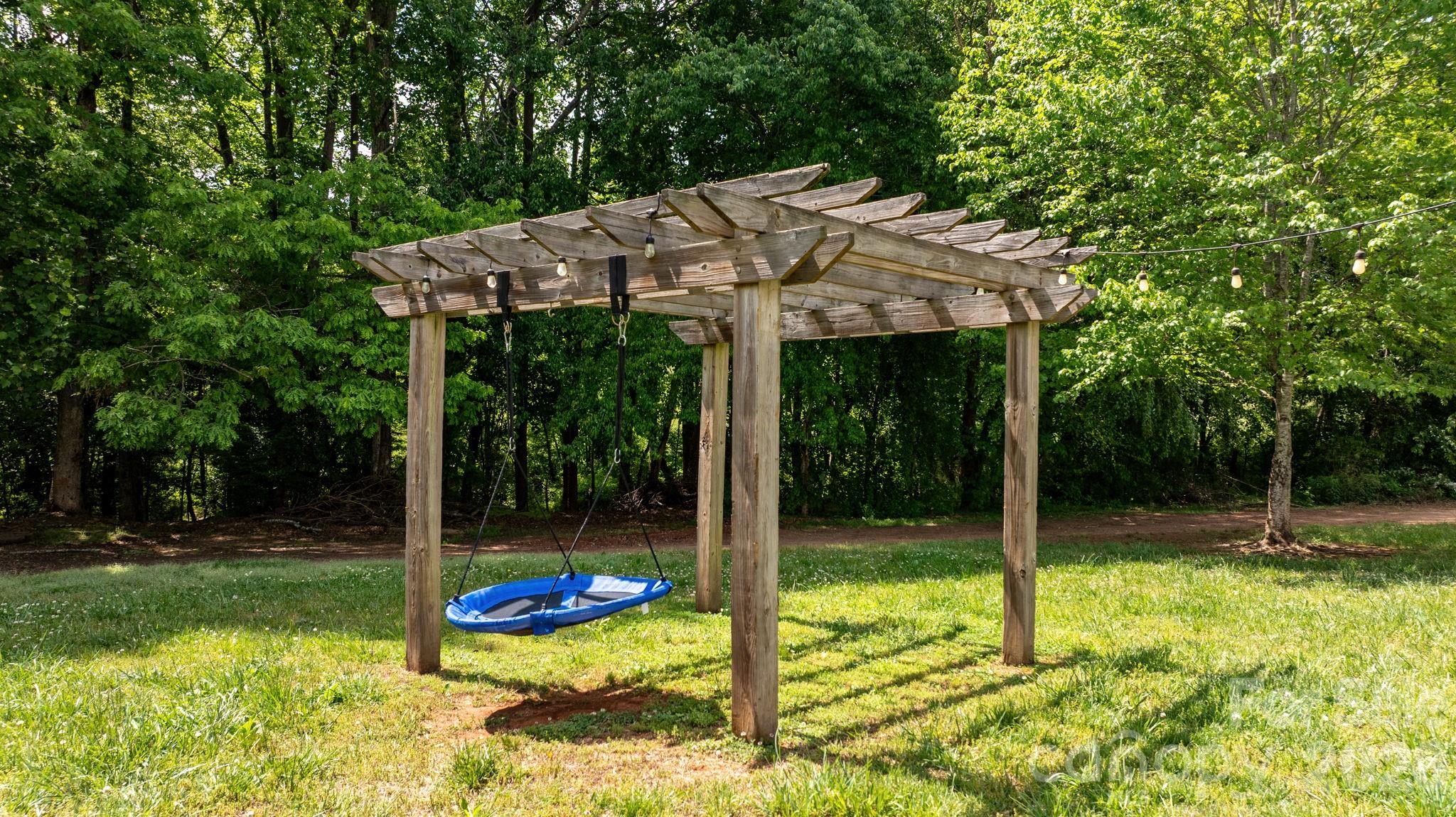 900 Pine Mountain Road