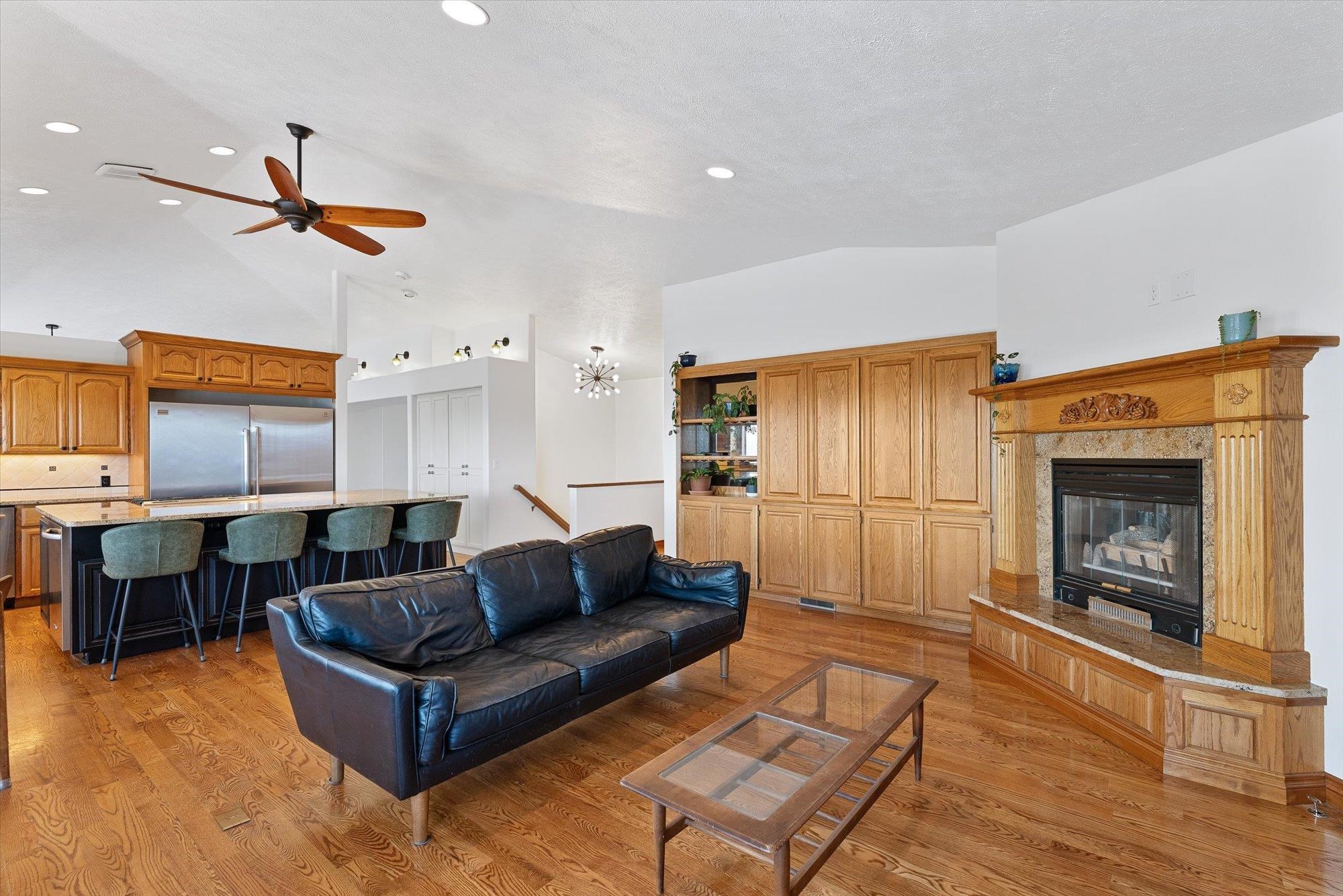 8720 E Woodland Park Dr