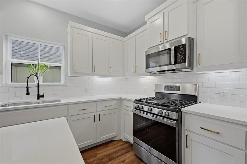 4919 Dry Creek