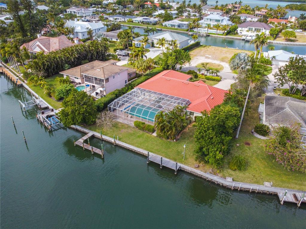 700 Old Compass Road