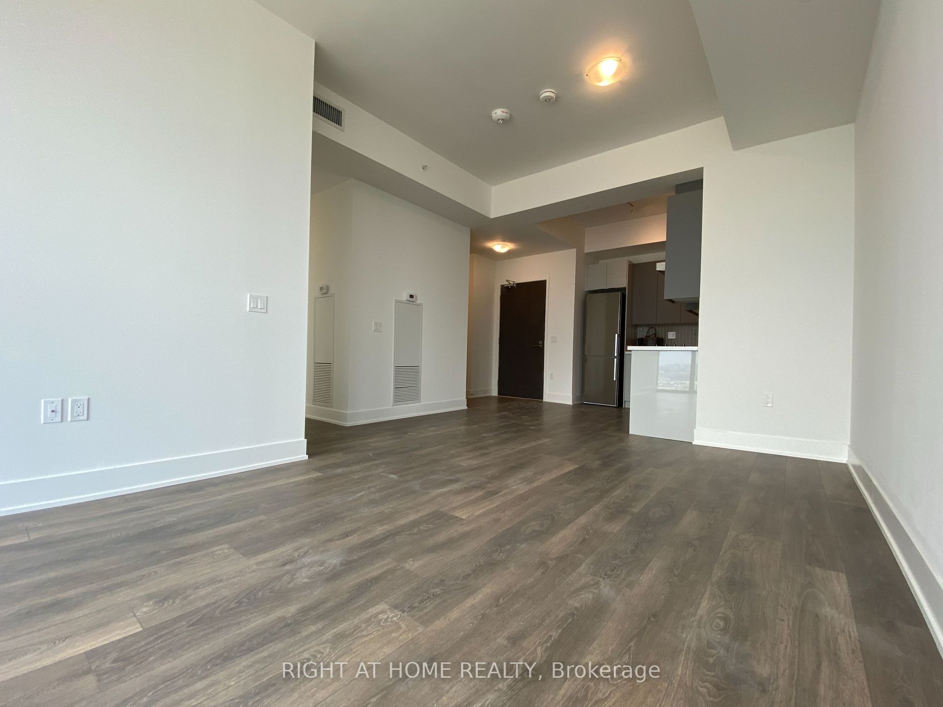 2908 W Highway 7 Rd 3709