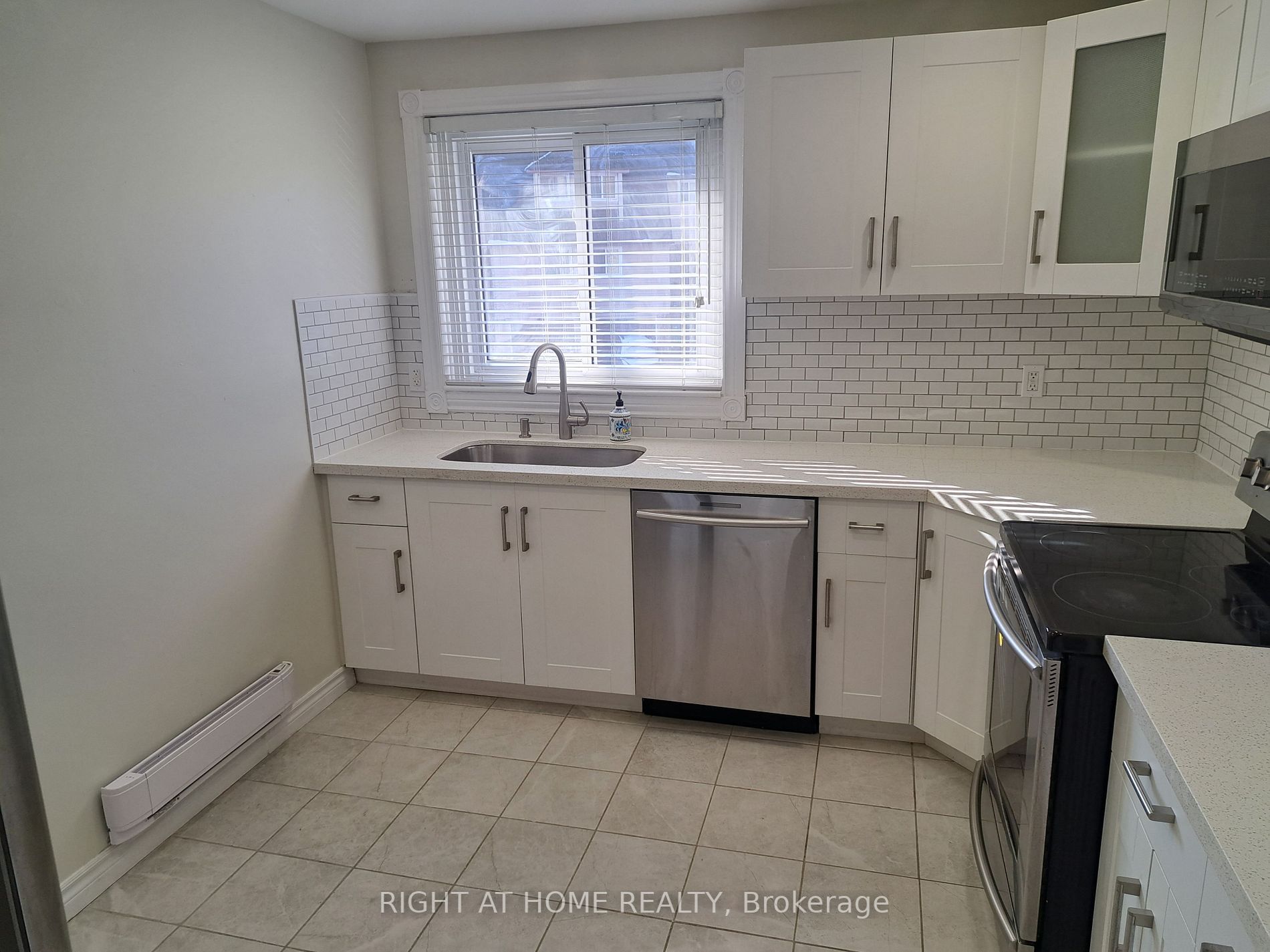 9 Rosset Cres 9