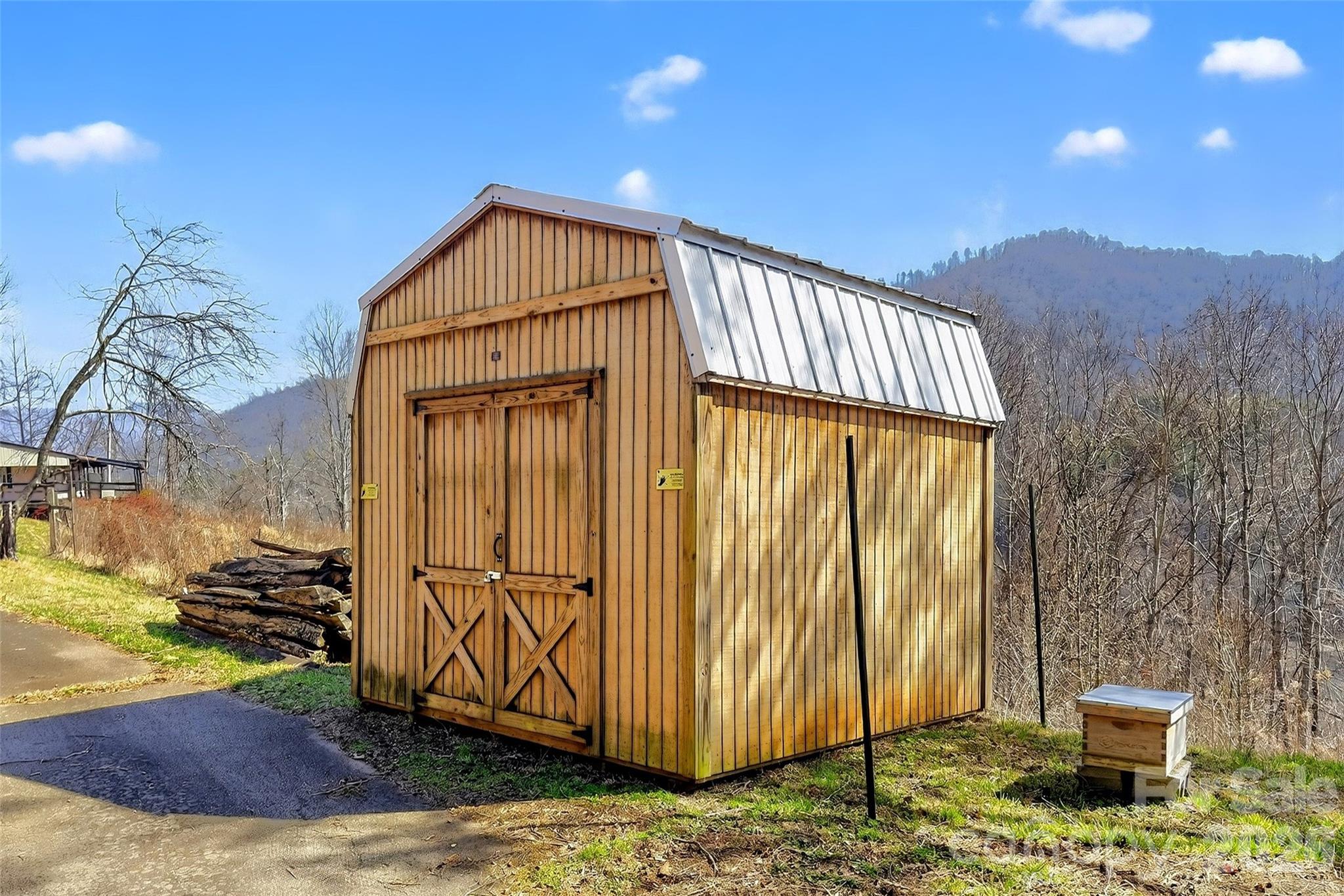 1306 Fork Mountain Road