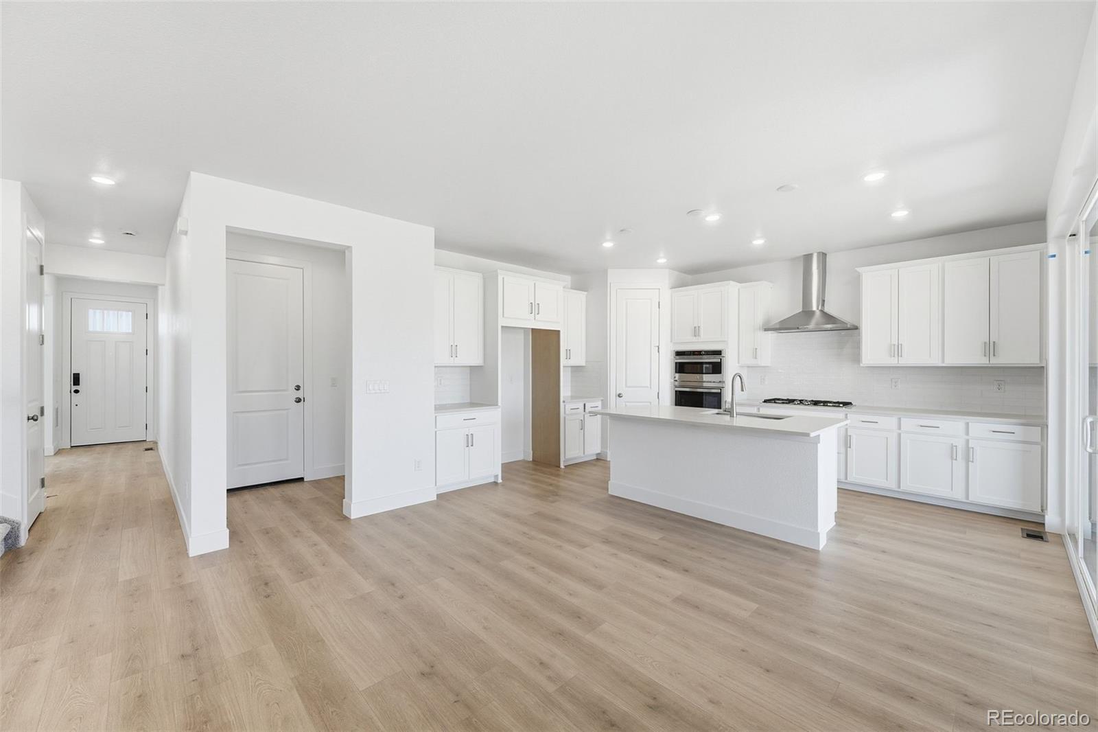 16965 W 92nd Loop