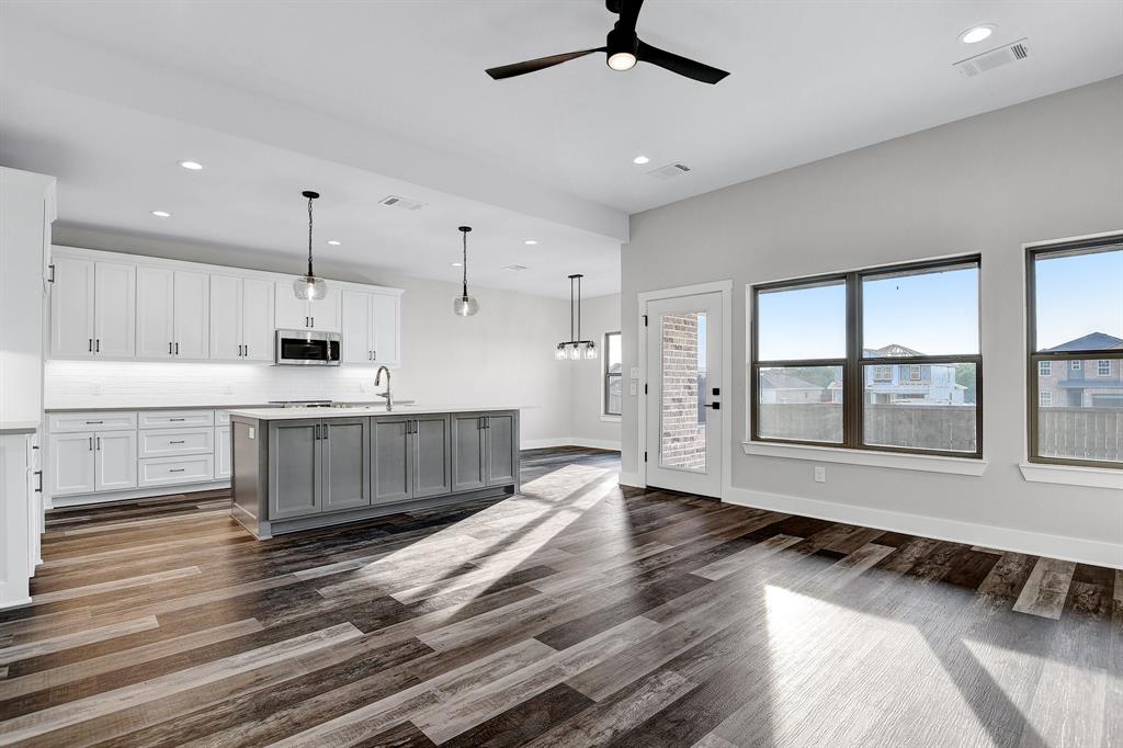 1808 Aleia Cove