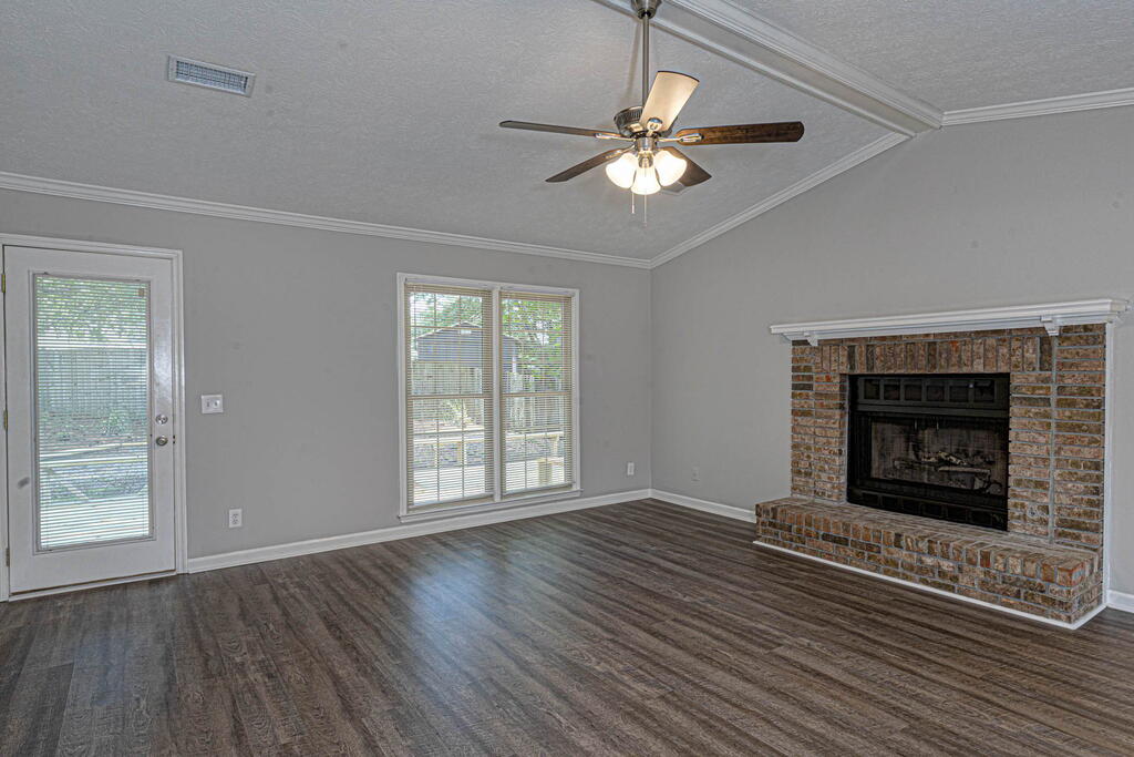 3 North Theri Ct
