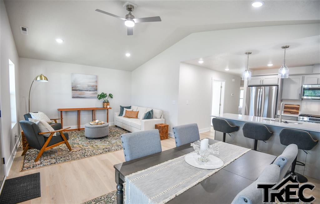 293 Cypress Dr