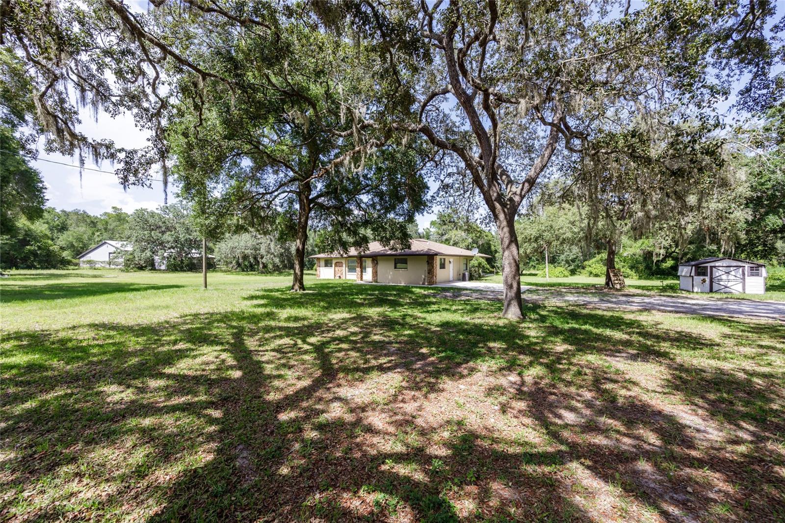 3207 E Withlacoochee Trail