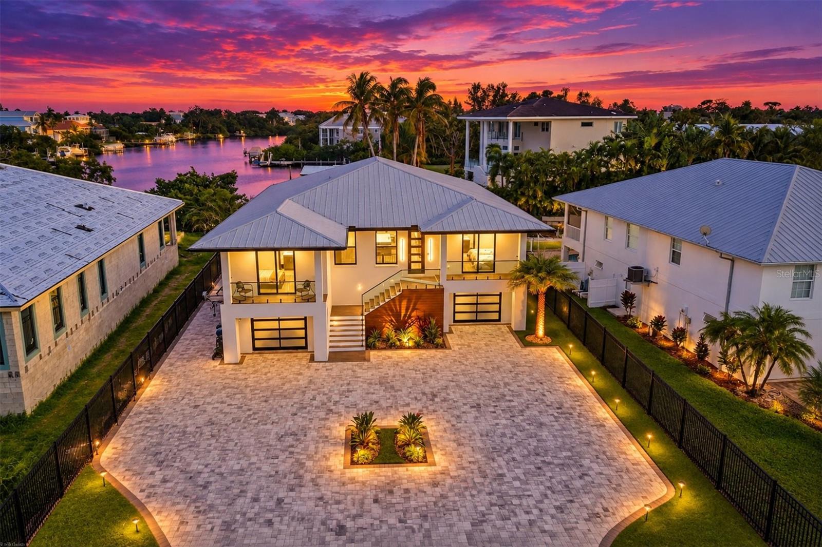 3920 Roberts Point Road, Sarasota, FL