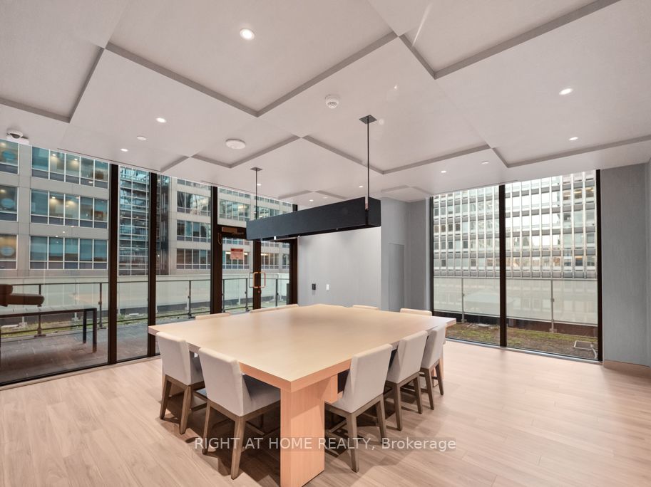 22 Lombard St 502