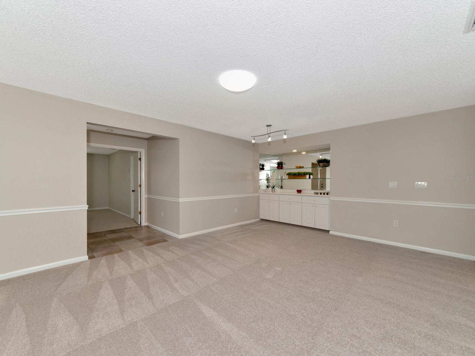 4503 Lake Vista Drive 4
