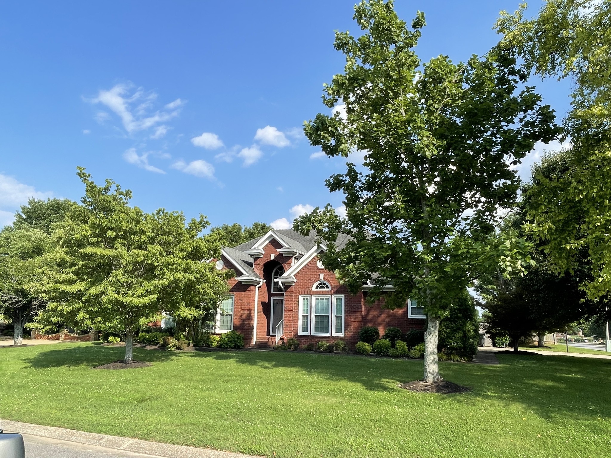 387 Natchez Trace Ct