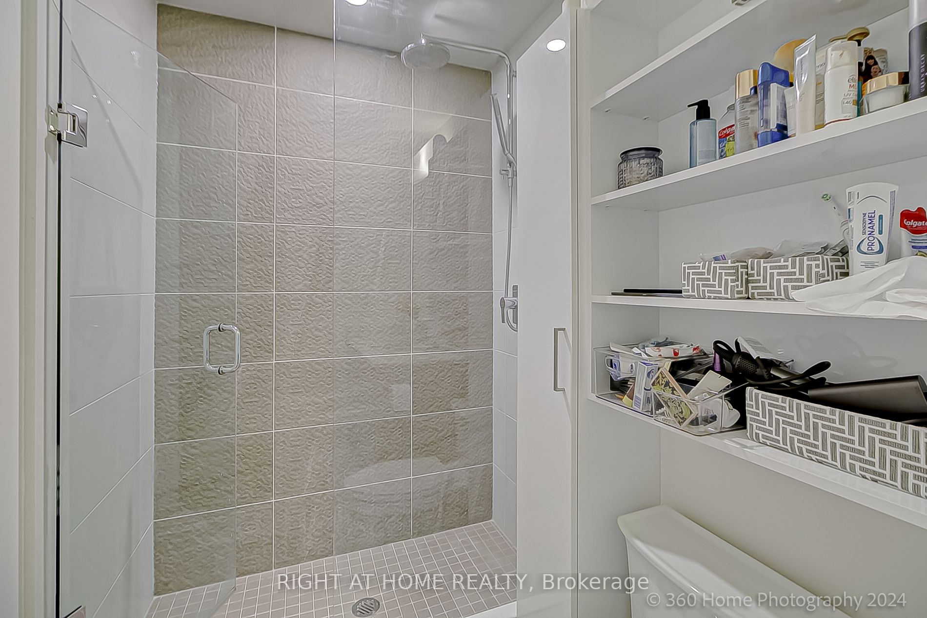 1575 W Lakeshore Rd 227