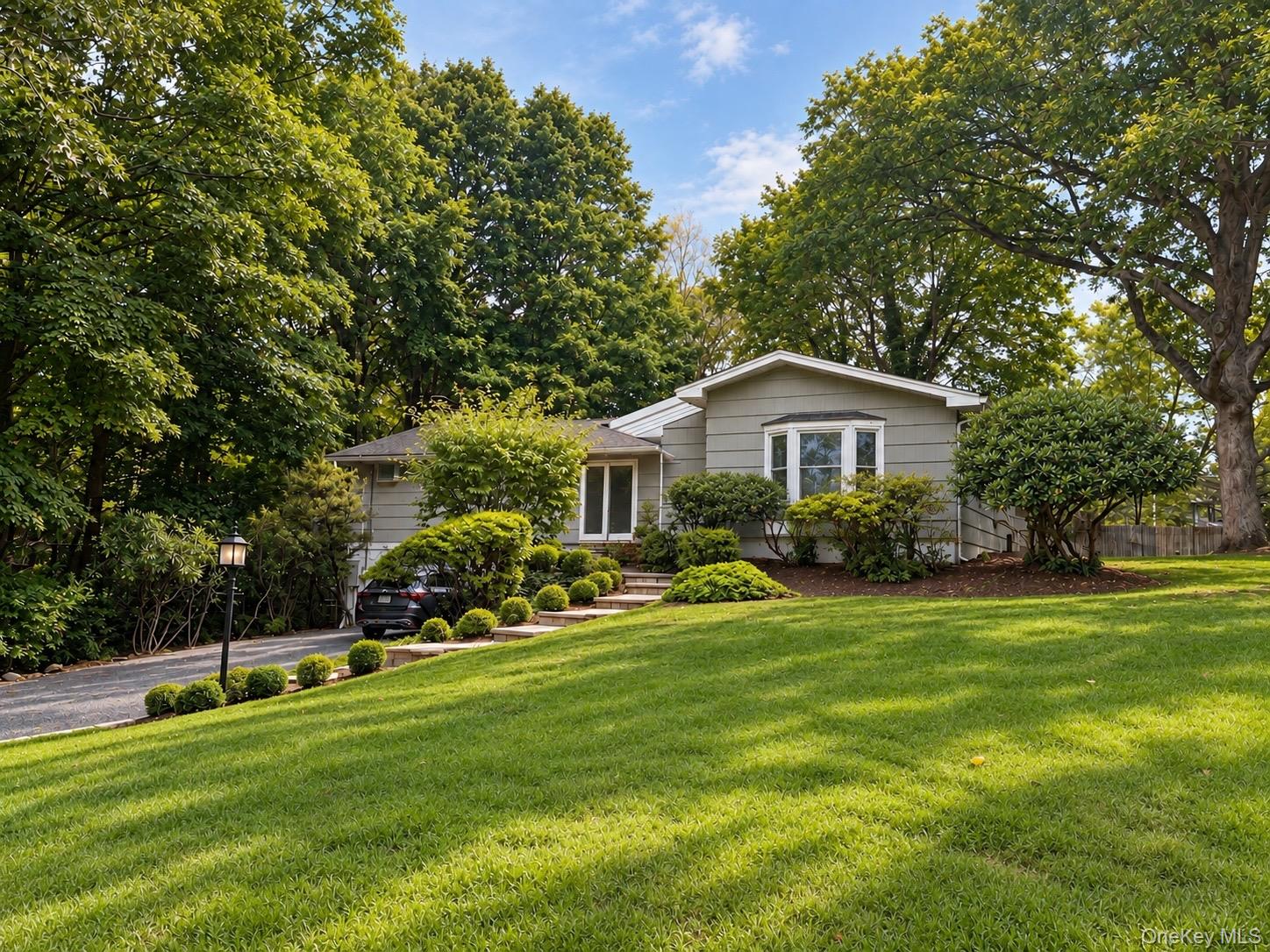 11 Greenbriar Drive