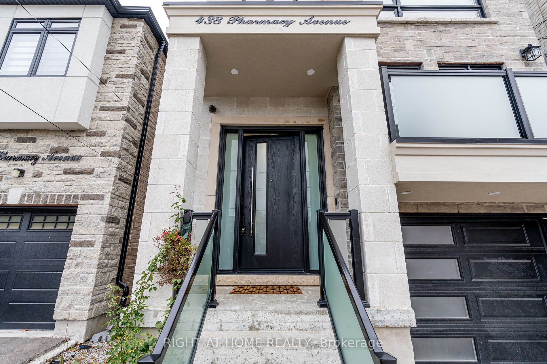 438 Pharmacy Ave