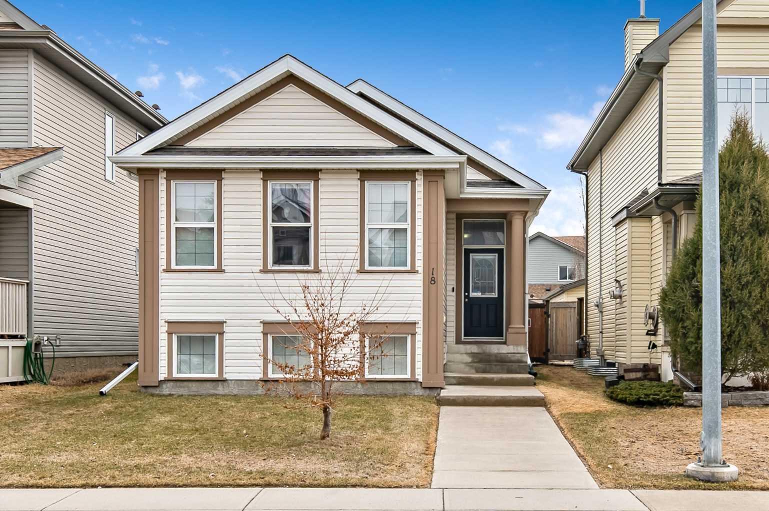 18 Copperstone Link SE
