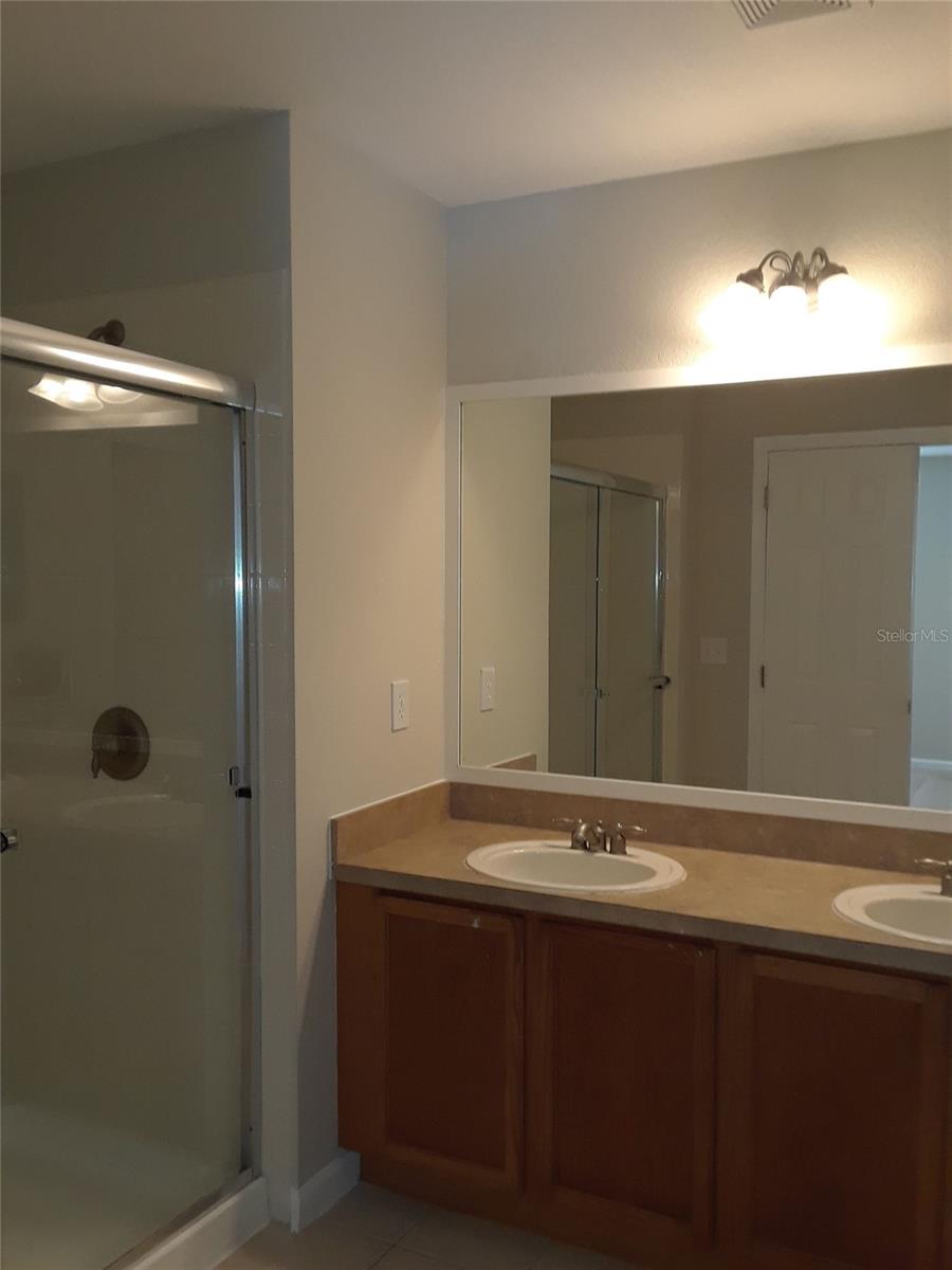 2533 Old Kent Circle