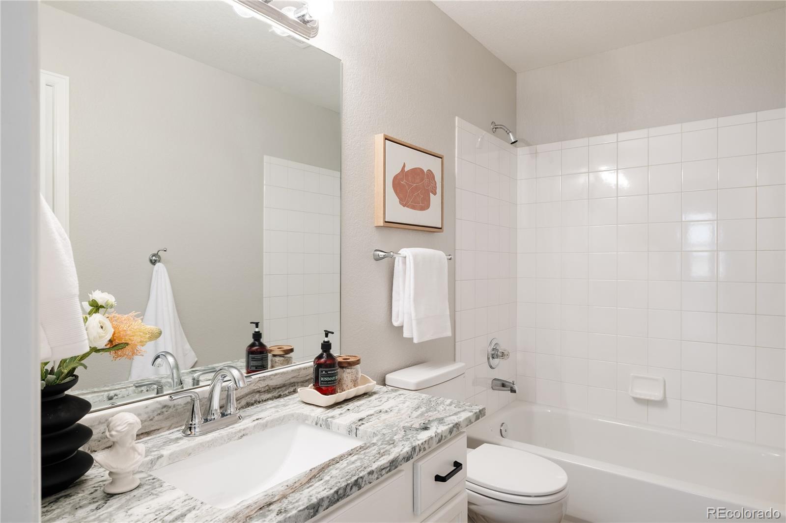 323 W 114th Way