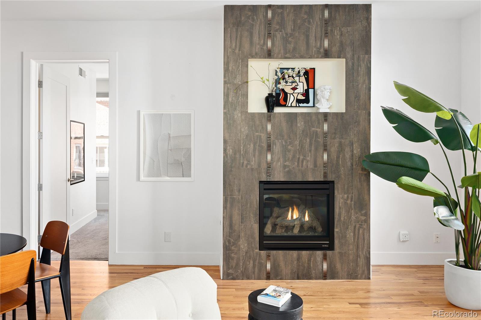 340 S Lafayette Street 201