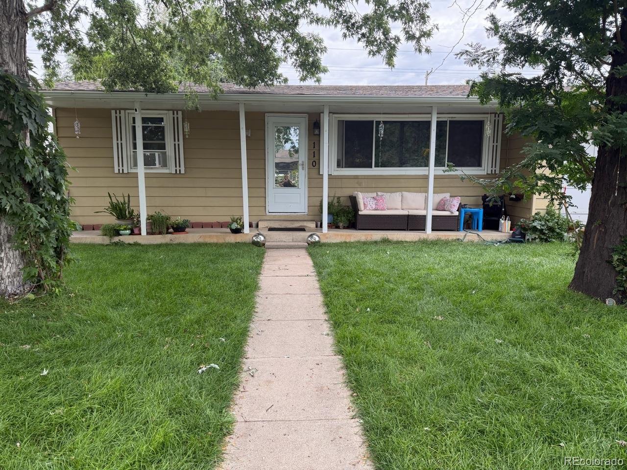 Welcome to this Greeley home featuring fresh interior paint throughout and new sod and landscaping in both the front and back yards. Recent updates include a new HVAC system and an updated electrical panel in 2024. With no water restrictions in Greeley, the property offers added flexibility for maintaining the landscaping. Conveniently located in Greeley with easy access to local amenities, schools, parks, and major roadways. Don't miss the opportunity to make this updated home your own!