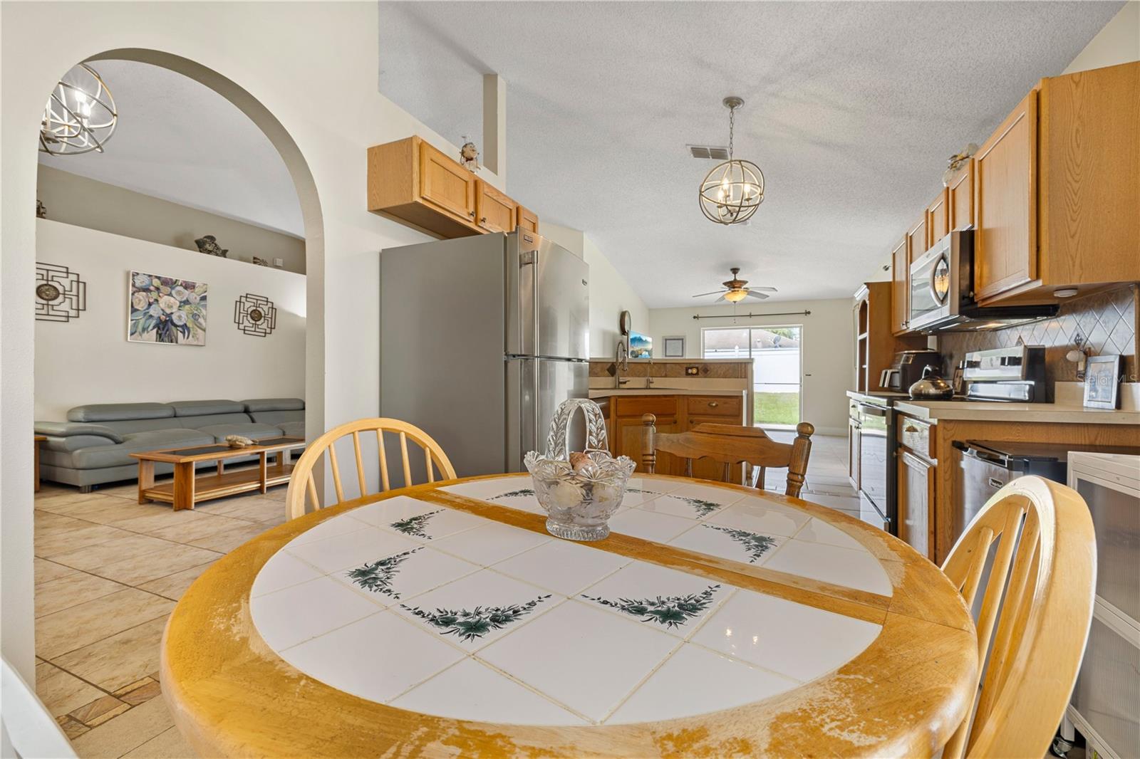 2912 Belle Lane